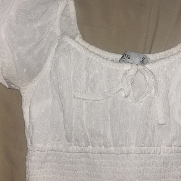 White hollister, cropped brunch top, size small, supper stretchy - Picture 3 of 3